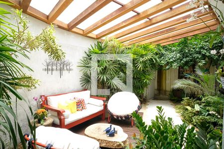 Casa à venda com 340m², 3 quartos e 3 vagasQuintal