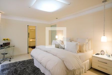 Suíte 1 de casa à venda com 3 quartos, 340m² em Santa Paula, São Caetano do Sul