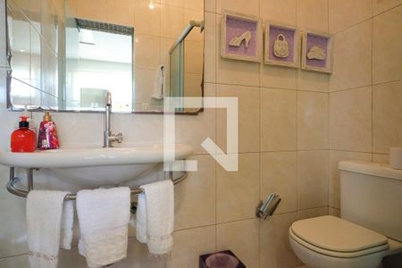 Casa à venda com 340m², 3 quartos e 3 vagasBanheiro Área de Lazer