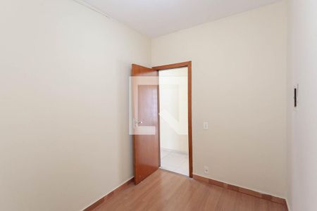 Quarto 1 de apartamento à venda com 3 quartos, 70m² em São João Batista, Belo Horizonte