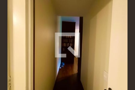 Apartamento à venda com 180m², 4 quartos e 1 vagaCorredor suite