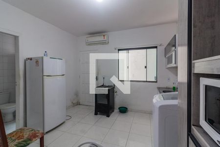 Cozinha de apartamento para alugar com 1 quarto, 35m² em Forquilhinha, São José