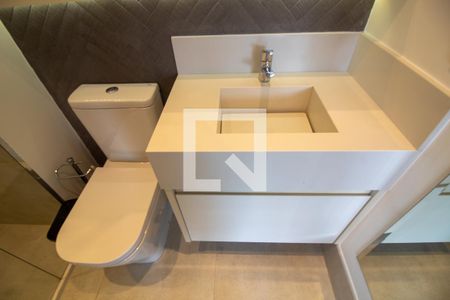 Banheiro de kitnet/studio à venda com 1 quarto, 33m² em Santo Amaro, São Paulo