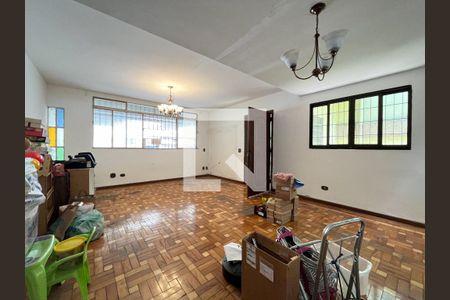 Sala de casa à venda com 4 quartos, 190m² em Planalto Paulista, São Paulo