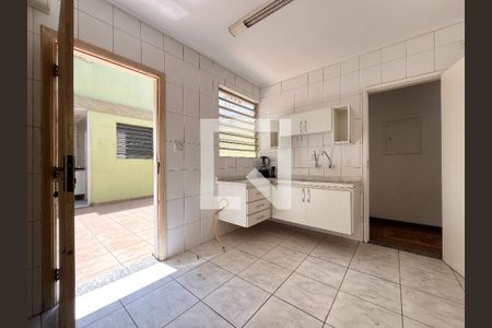 Casa à venda com 190m², 4 quartos e 3 vagasCozinha