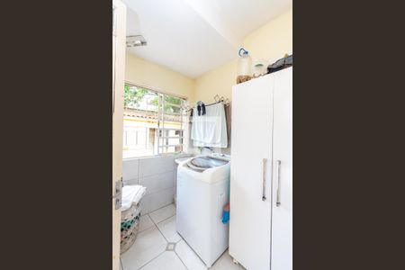 Casa à venda com 205m², 4 quartos e 1 vagaÁrea de Serviço