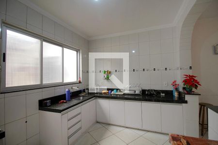 Casa à venda com 385m², 6 quartos e 1 vagaCozinha