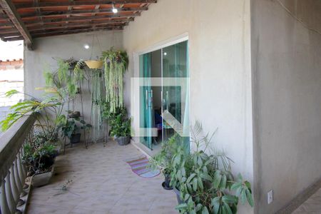 Casa à venda com 385m², 6 quartos e 1 vagaVaranda – 2º piso