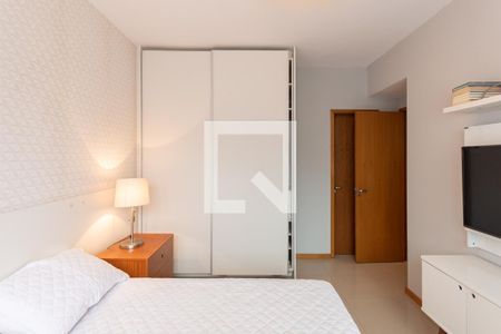 Apartamento para alugar com 65m², 2 quartos e 1 vagaSuíte