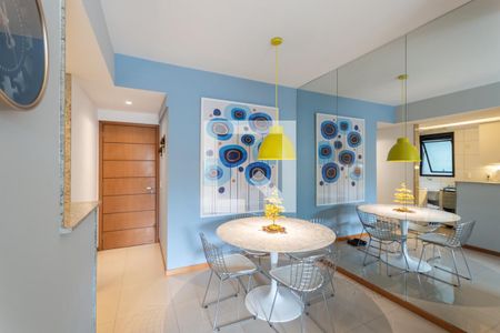 Apartamento para alugar com 65m², 2 quartos e 1 vagaSala