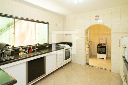 Casa à venda com 270m², 4 quartos e 2 vagasCozinha 