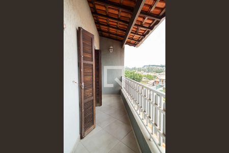 Casa à venda com 270m², 4 quartos e 2 vagasSacada - Suíte 3