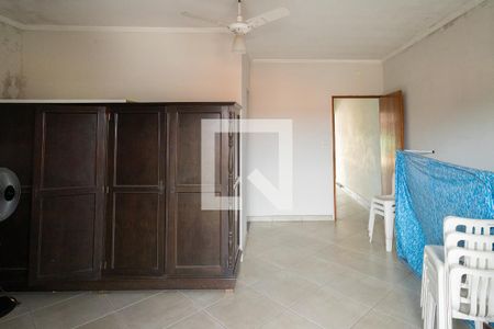 Casa à venda com 270m², 4 quartos e 2 vagasSuíte 3