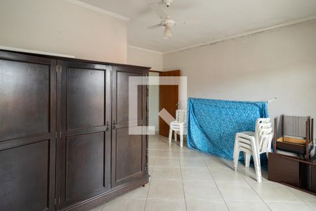 Casa à venda com 270m², 4 quartos e 2 vagasSuíte 3