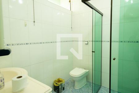 Casa à venda com 270m², 4 quartos e 2 vagasBanheiro - Suíte 1