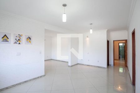 Sala 2 de casa para alugar com 3 quartos, 312m² em Trevo, Belo Horizonte
