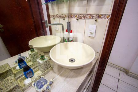 Apartamento para alugar com 66m², 2 quartos e 1 vagaBanheiro