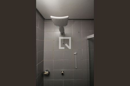 Banheiro de apartamento para alugar com 1 quarto, 40m² em Partenon, Porto Alegre