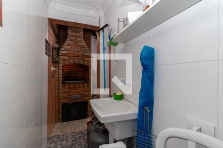 Casa à venda com 160m², 3 quartos e 2 vagasÁrea de Serviço