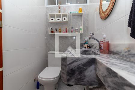 Casa à venda com 160m², 3 quartos e 2 vagasLavabo