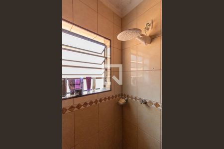 Casa à venda com 113m², 2 quartos e 2 vagas Casa à venda com 113m², 2 quartos e 2 vagasBanheiro