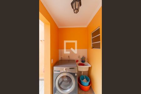 Casa à venda com 113m², 2 quartos e 2 vagas Casa à venda com 113m², 2 quartos e 2 vagasQuintal e Área de Serviço