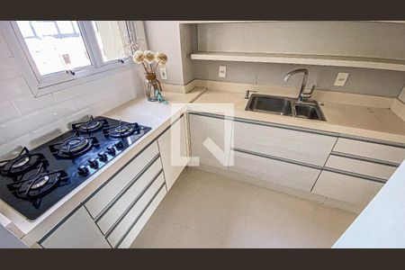 Apartamento à venda com 110m², 3 quartos e 2 vagasCozinha