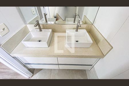 Apartamento à venda com 110m², 3 quartos e 2 vagasBanheiro da Suíte 2