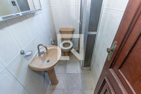 Banheiro de casa de condomínio para alugar com 1 quarto, 70m² em Madureira, Rio de Janeiro