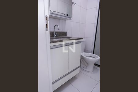 Apartamento para alugar com 34m², 2 quartos e sem vaga Apartamento para alugar com 34m², 2 quartos e sem vagaBanheiro