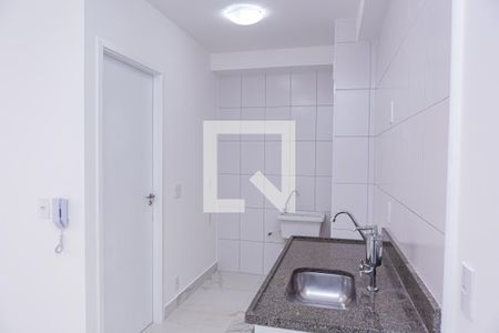 Apartamento para alugar com 34m², 2 quartos e sem vaga Apartamento para alugar com 34m², 2 quartos e sem vagaCozinha e Área de Serviço