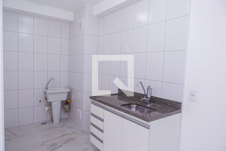 Apartamento para alugar com 34m², 2 quartos e sem vaga Apartamento para alugar com 34m², 2 quartos e sem vagaCozinha e Área de Serviço