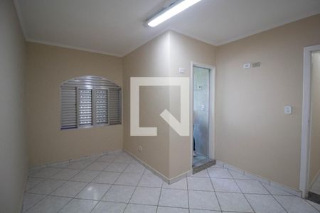 Casa à venda com 210m², 3 quartos e 3 vagasSuíte