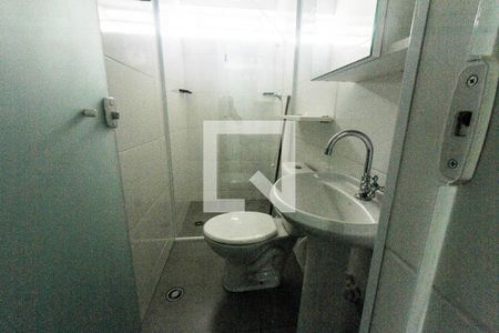 Banheiro de kitnet/studio para alugar com 1 quarto, 36m² em Jardim Avelino, São Paulo