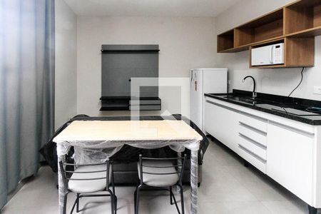 Sala de kitnet/studio para alugar com 1 quarto, 26m² em Jardim Avelino, São Paulo