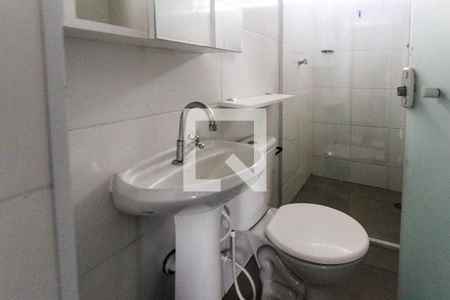 Banheiro de apartamento para alugar com 1 quarto, 46m² em Jardim Avelino, São Paulo