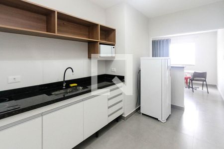 Cozinha de apartamento para alugar com 1 quarto, 46m² em Jardim Avelino, São Paulo