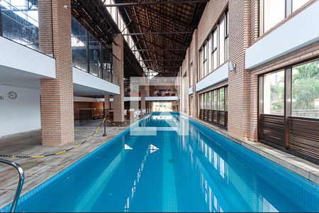 Piscina Coberta de apartamento para alugar com 2 quartos, 61m² em Água Branca, São Paulo