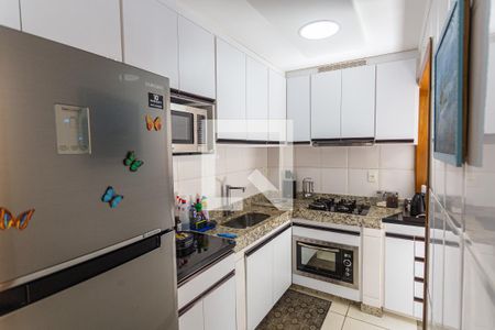 Casa à venda com 190m², 2 quartos e sem vaga Casa à venda com 190m², 2 quartos e sem vagaCozinha