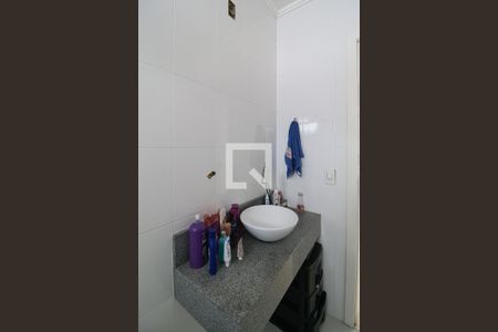 Casa à venda com 232m², 3 quartos e 2 vagas Casa à venda com 232m², 3 quartos e 2 vagasBanheiro da Suíte 3