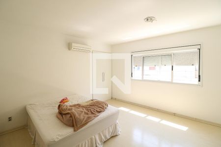 Suíte 1 de casa à venda com 3 quartos, 232m² em Hípica, Porto Alegre