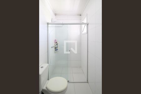 Casa à venda com 232m², 3 quartos e 2 vagas Casa à venda com 232m², 3 quartos e 2 vagasBanheiro da Suíte 2