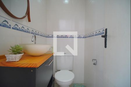 Casa à venda com 180m², 3 quartos e 3 vagas Casa à venda com 180m², 3 quartos e 3 vagasLavabo