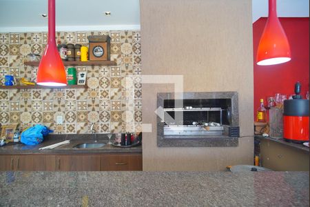 Casa à venda com 180m², 3 quartos e 3 vagas Casa à venda com 180m², 3 quartos e 3 vagasChurrasqueira