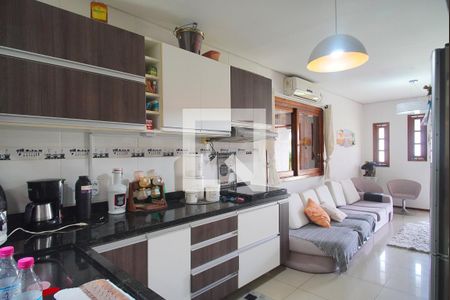 Casa à venda com 180m², 3 quartos e 3 vagas Casa à venda com 180m², 3 quartos e 3 vagasCozinha