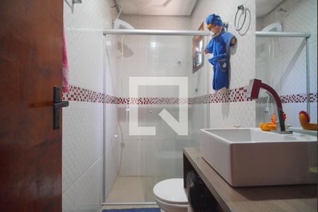 Casa à venda com 180m², 3 quartos e 3 vagas Casa à venda com 180m², 3 quartos e 3 vagasBanheiro