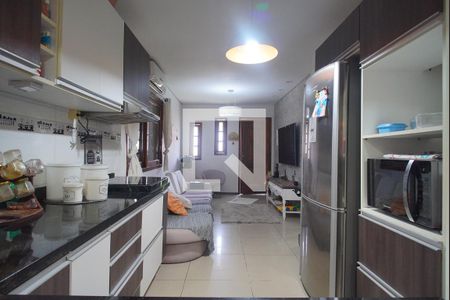 Casa à venda com 180m², 3 quartos e 3 vagas Casa à venda com 180m², 3 quartos e 3 vagasCozinha