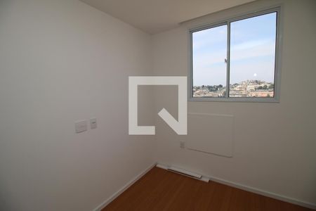 Quarto 2 de apartamento para alugar com 2 quartos, 46m² em Ramos, Rio de Janeiro