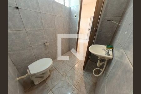 Banheiro de casa para alugar com 1 quarto, 55m² em Vila Arcadia, São Paulo