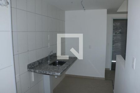 Cozinha de apartamento para alugar com 2 quartos, 55m² em Califórnia, Nova Iguaçu
